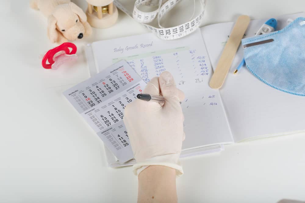 Profesional de la salud organizando su horario